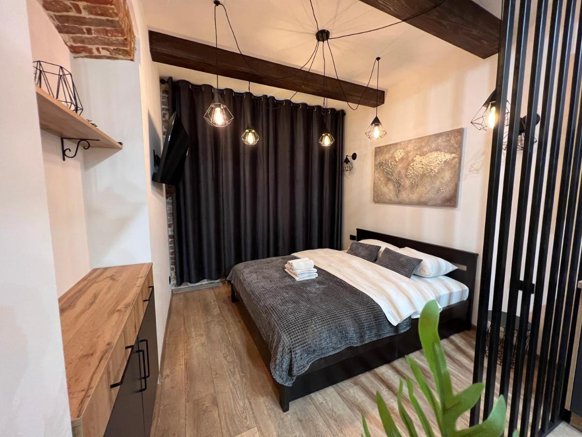Cozy Loft На Староєврейській 24 Leópolis Exterior foto
