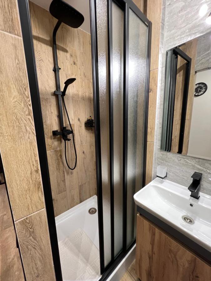 Cozy Loft На Староєврейській 24 Leópolis Exterior foto